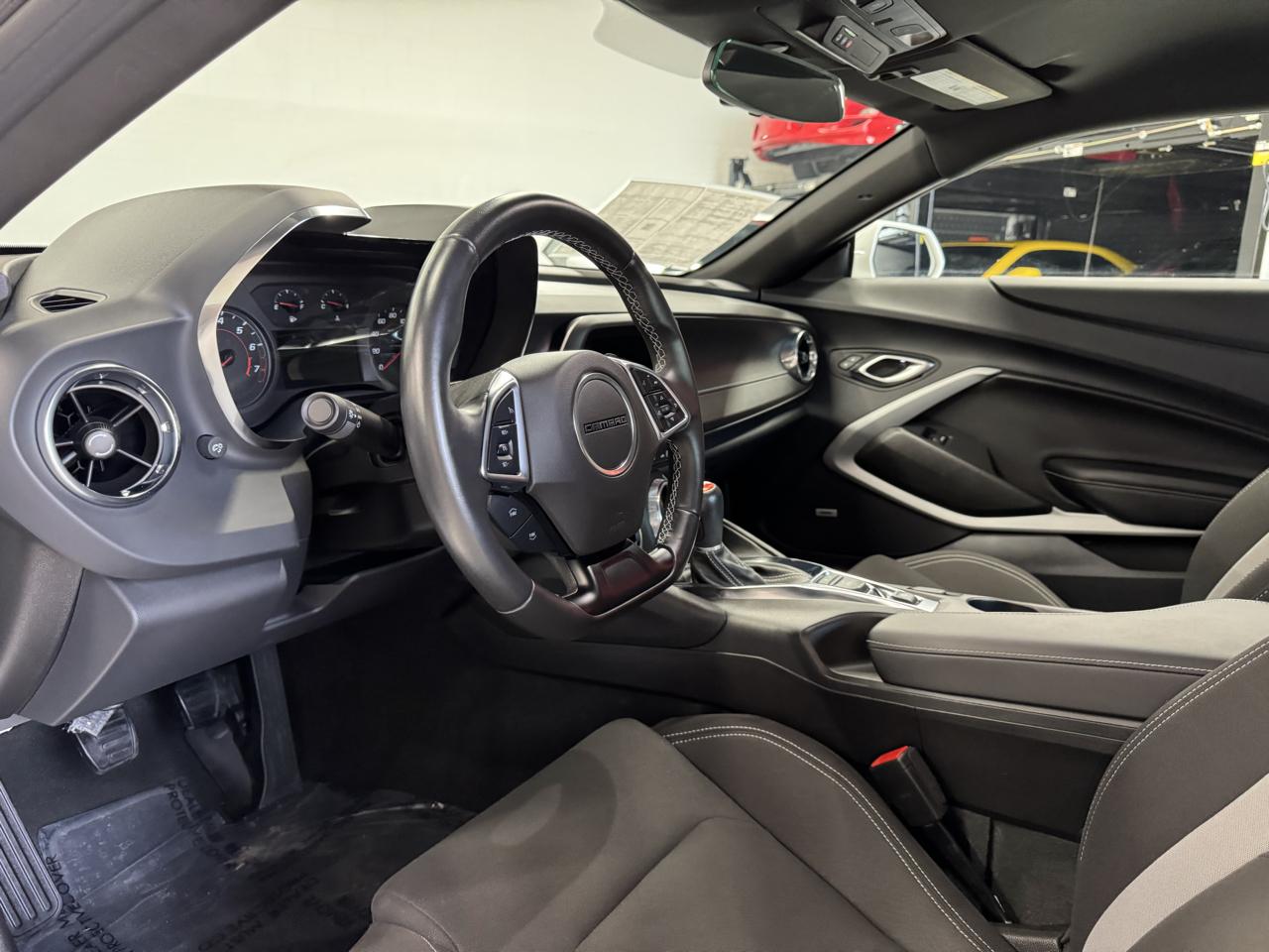 Chevrolet Camaro  2023