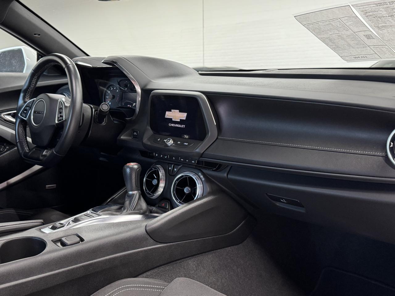Chevrolet Camaro  2023