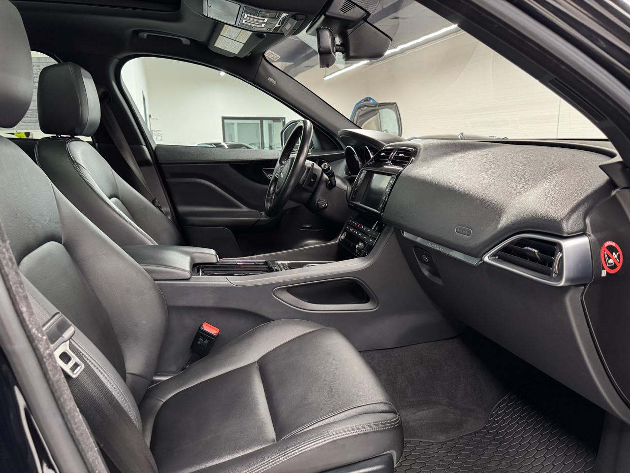 Jaguar F-Pace 25t Premium AWD 2018
