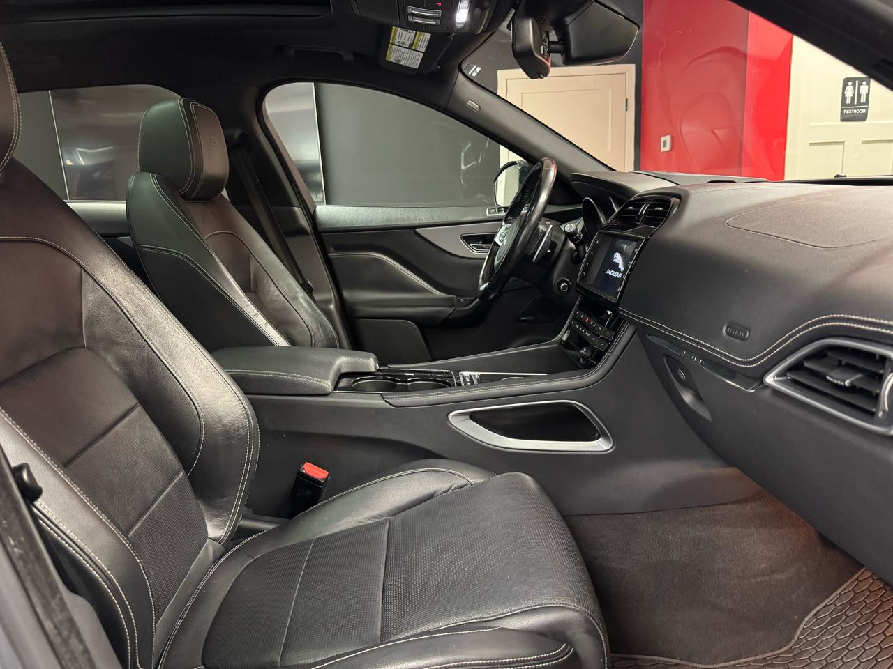 Jaguar F-Pace S AWD 2017