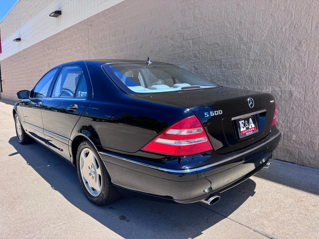 Mercedes-Benz S-Class 4dr Sdn 6.0L 2001