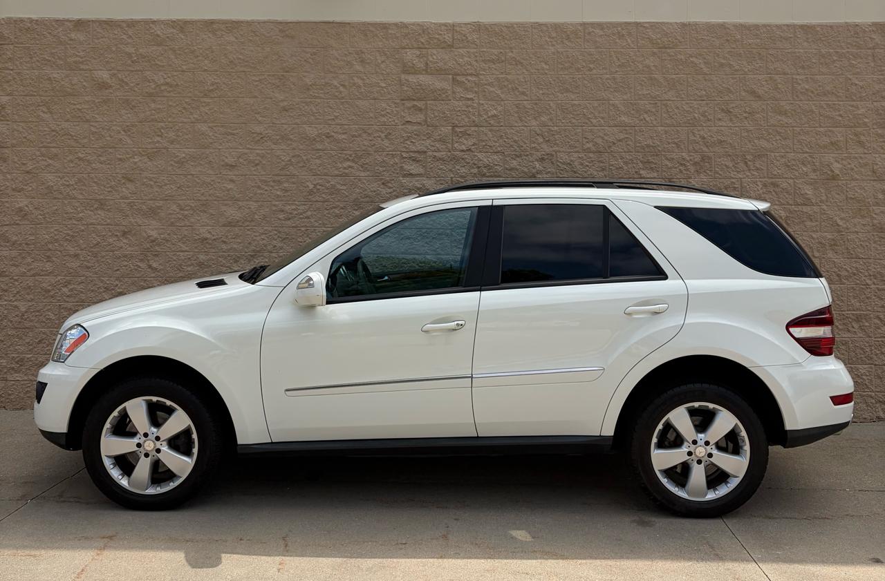 Mercedes-Benz M-Class  2009