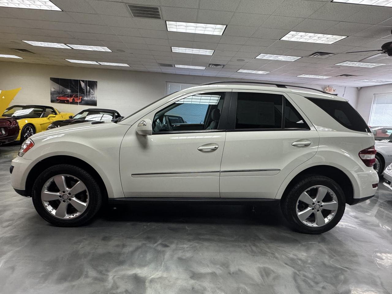 2009 Mercedes-Benz M-Class ML350 - Photo 11