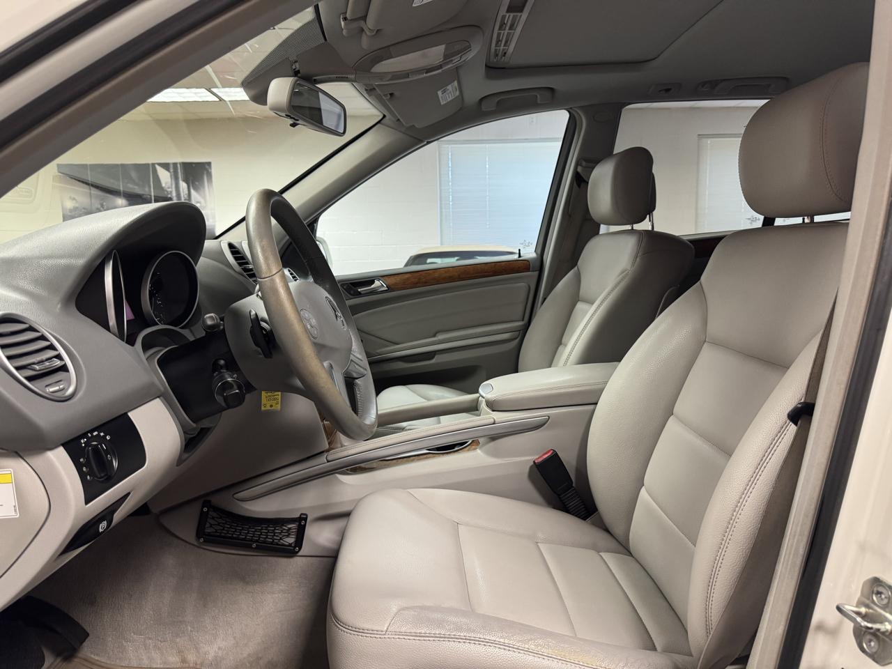2009 Mercedes-Benz M-Class ML350 - Photo 19