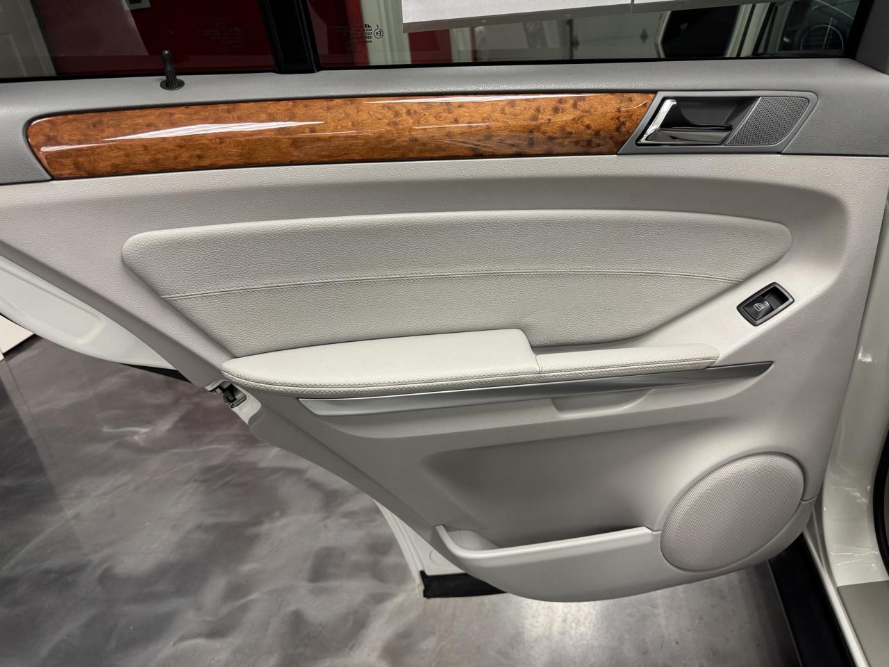 2009 Mercedes-Benz M-Class ML350 - Photo 22