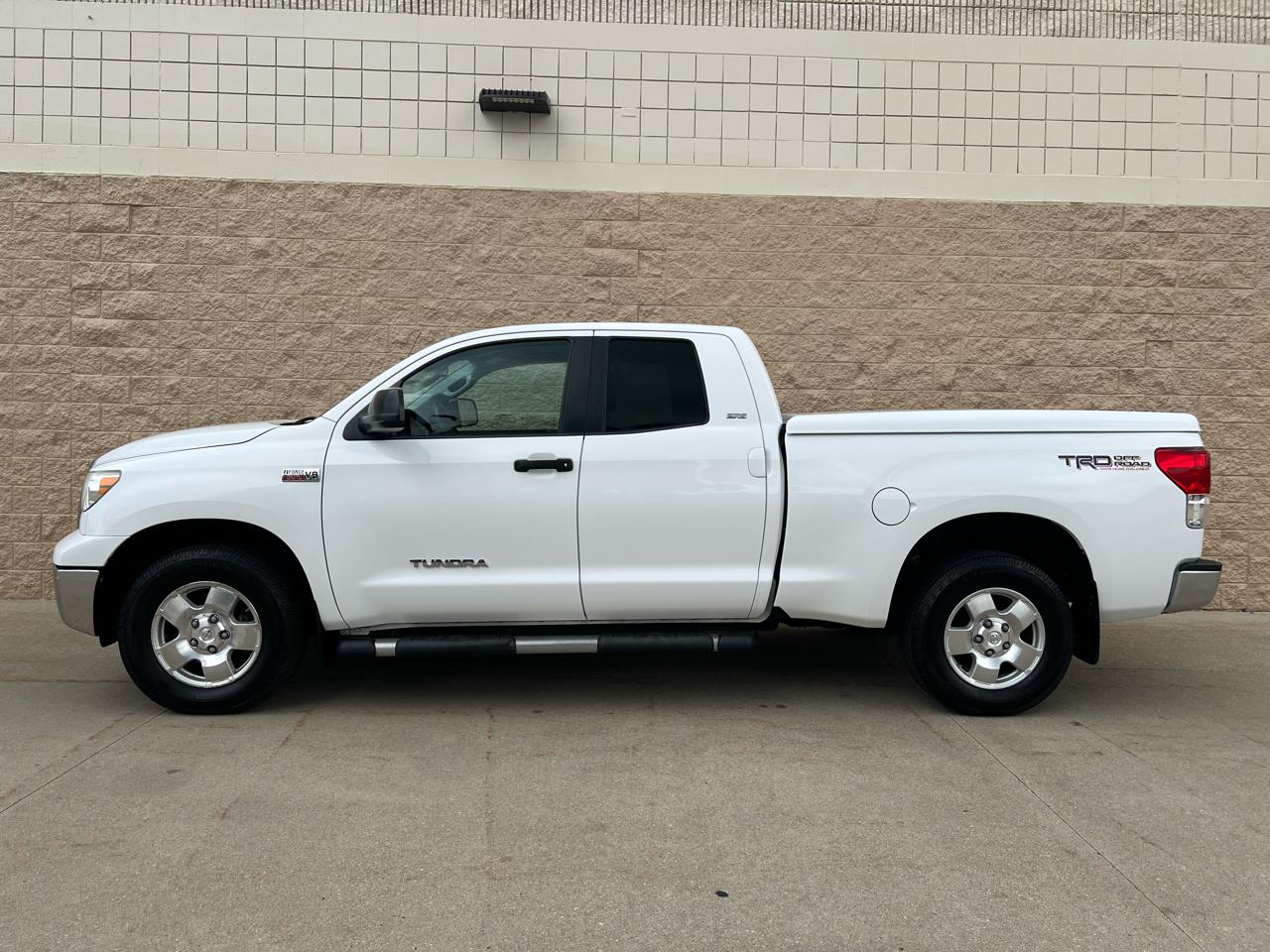 Toyota Tundra 4WD Truck Double Cab 5.7L FFV V8 6-Spd AT (Natl) 2012