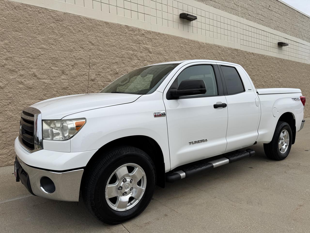 Toyota Tundra 4WD Truck Double Cab 5.7L FFV V8 6-Spd AT (Natl) 2012