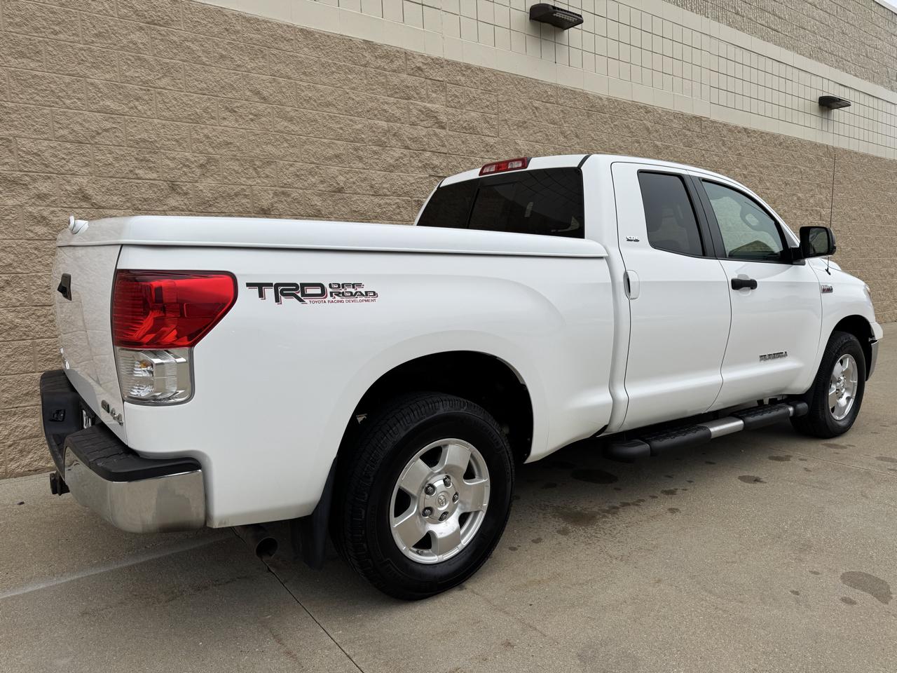 Toyota Tundra 4WD Truck Double Cab 5.7L FFV V8 6-Spd AT (Natl) 2012