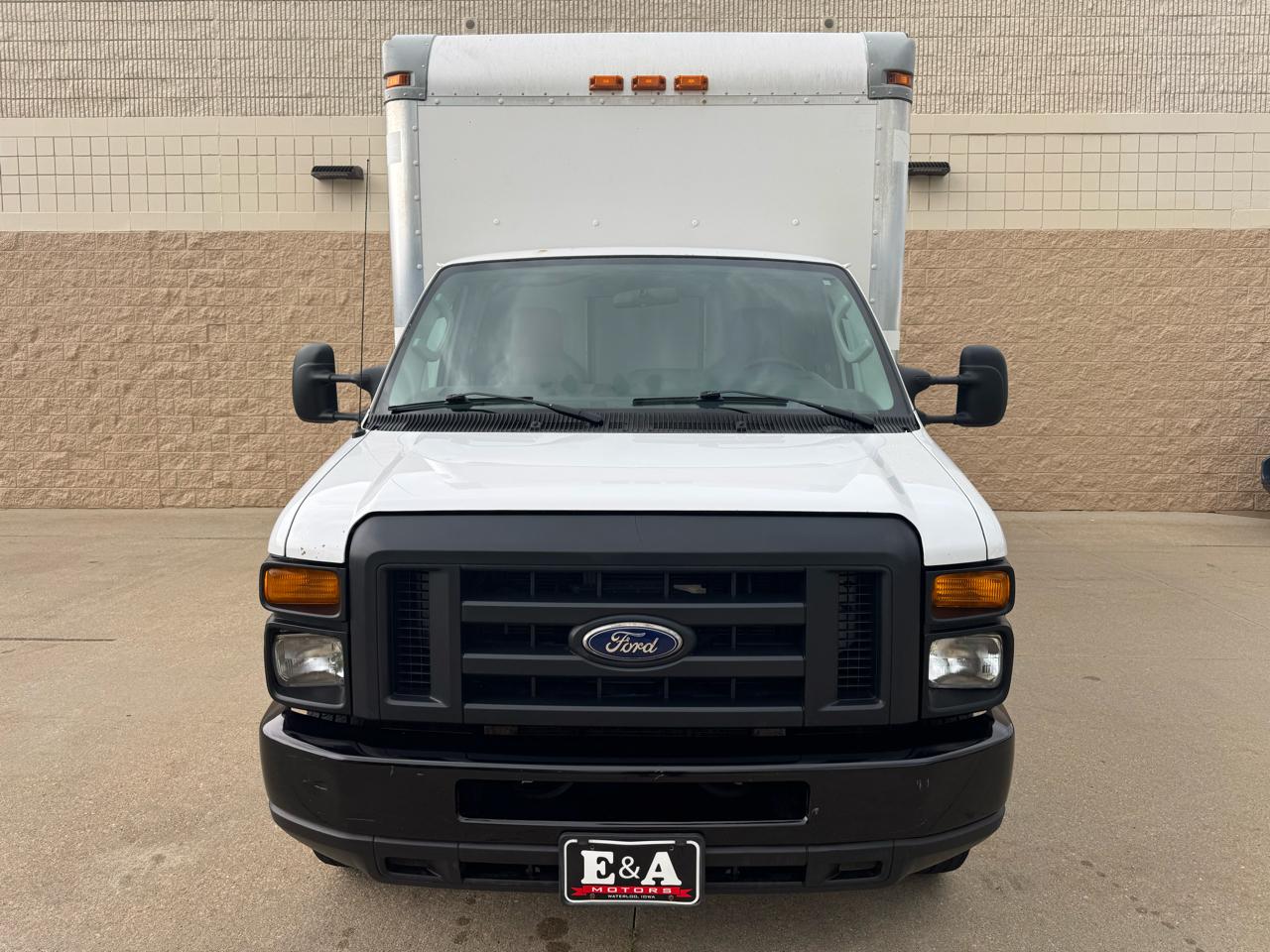 Ford Econoline Commercial Cutaway E-350 Super Duty 138" DRW 2015