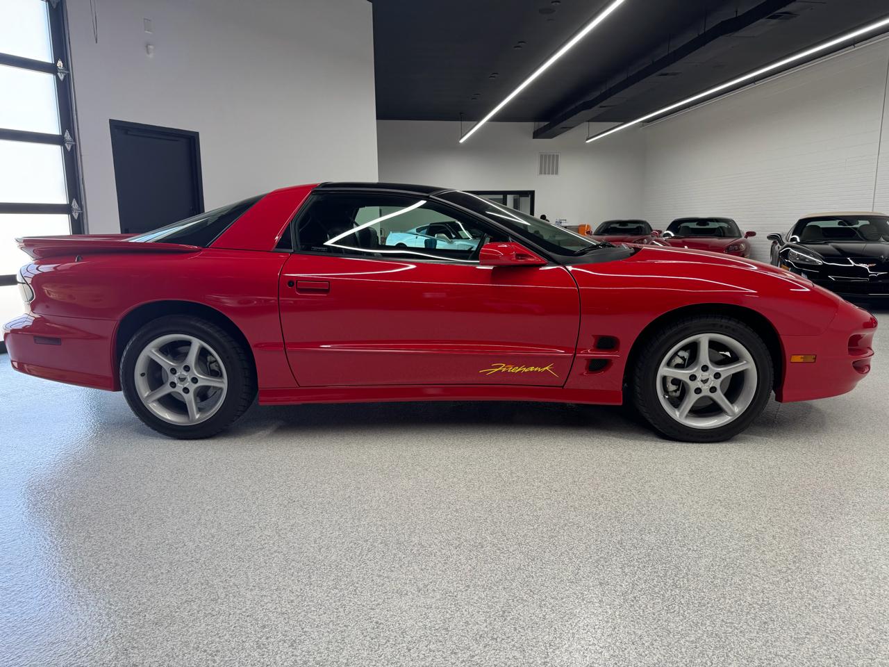 Pontiac Firebird  2002
