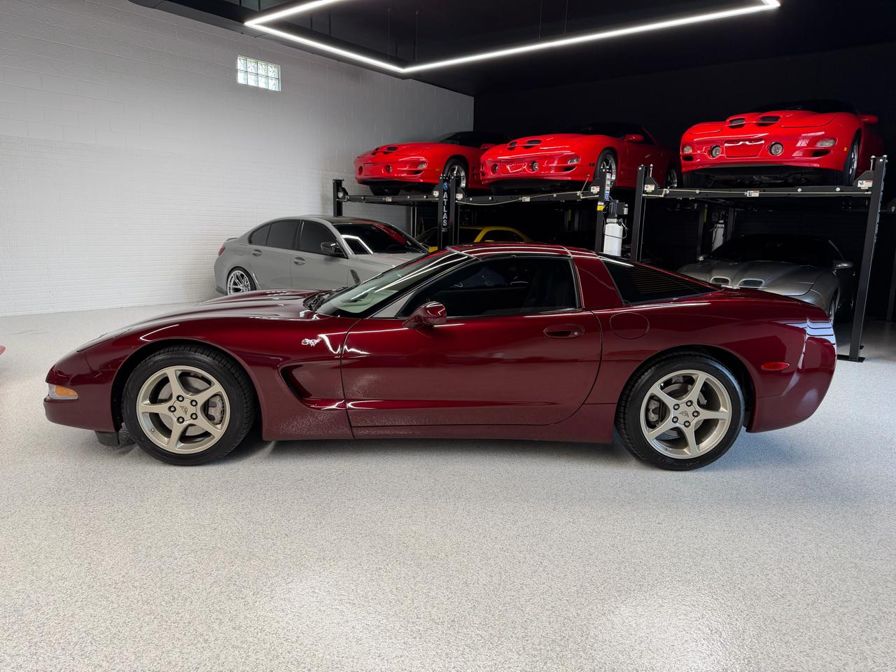 Chevrolet Corvette 2dr Coupe 2003