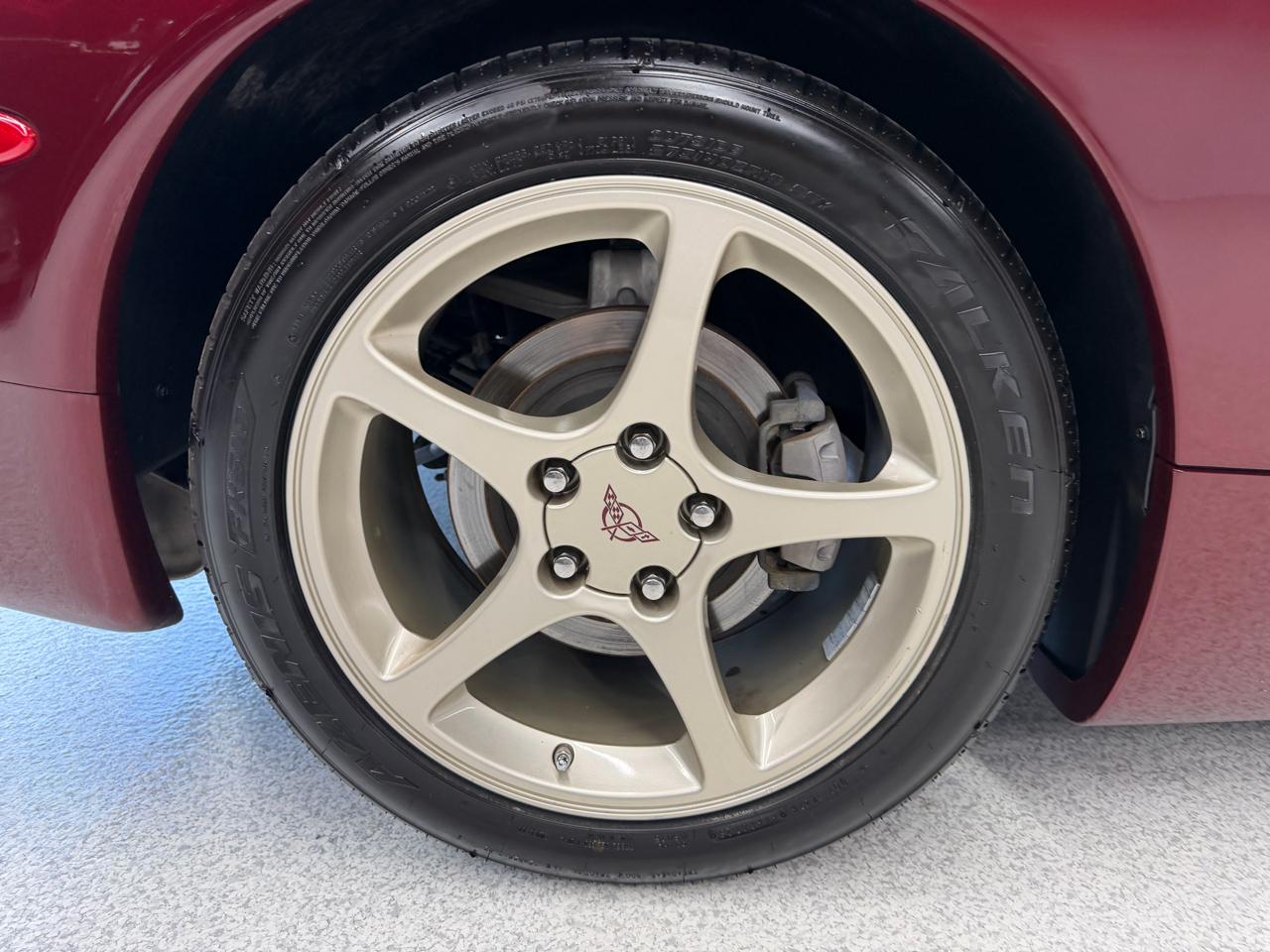 Chevrolet Corvette 2dr Coupe 2003