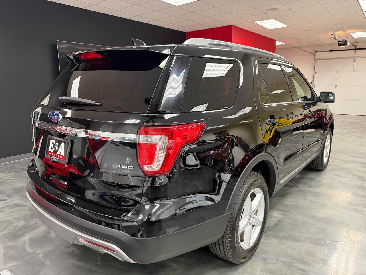 Ford Explorer  2016