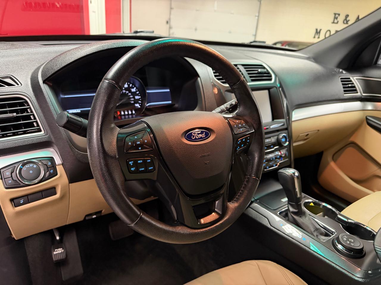 Ford Explorer  2016