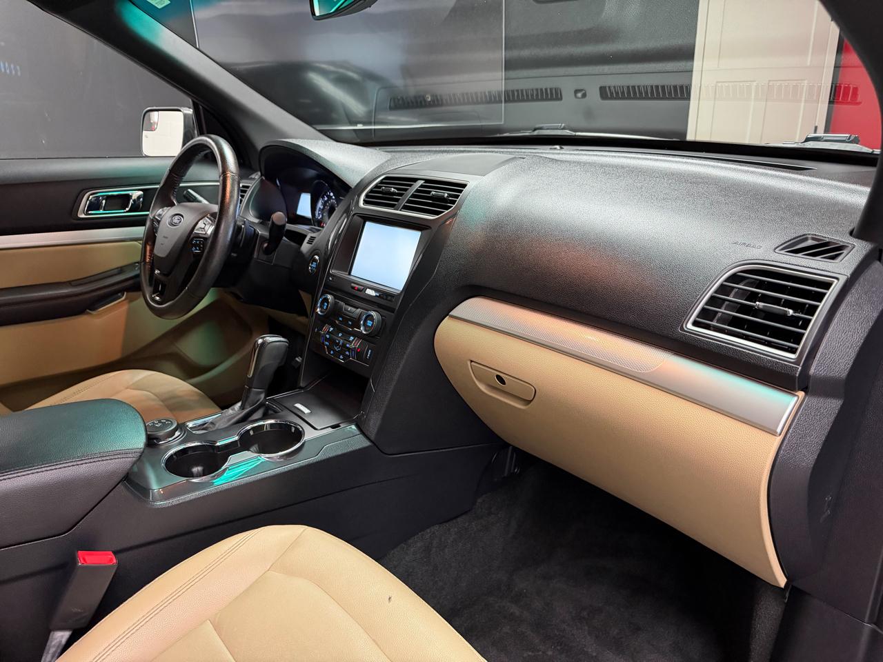 Ford Explorer  2016