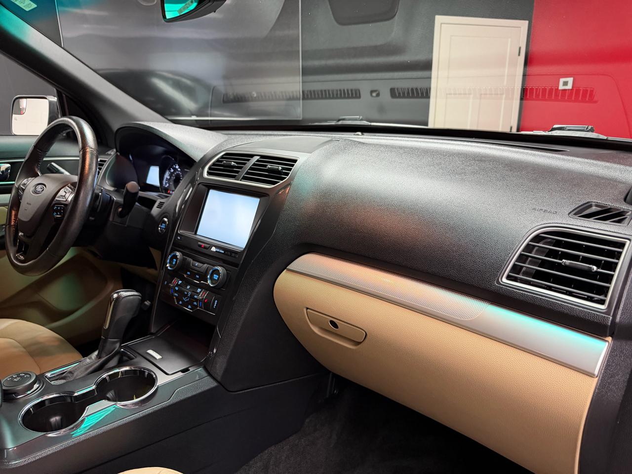 Ford Explorer  2016