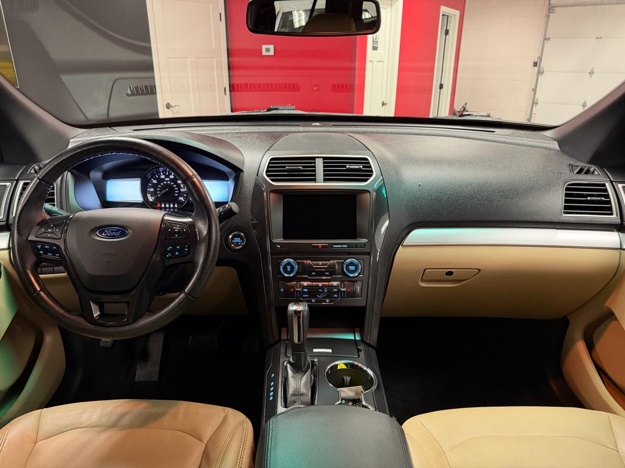 Ford Explorer  2016