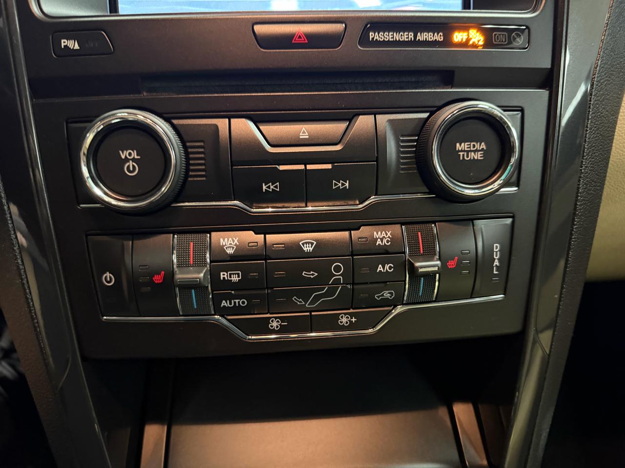 Ford Explorer  2016