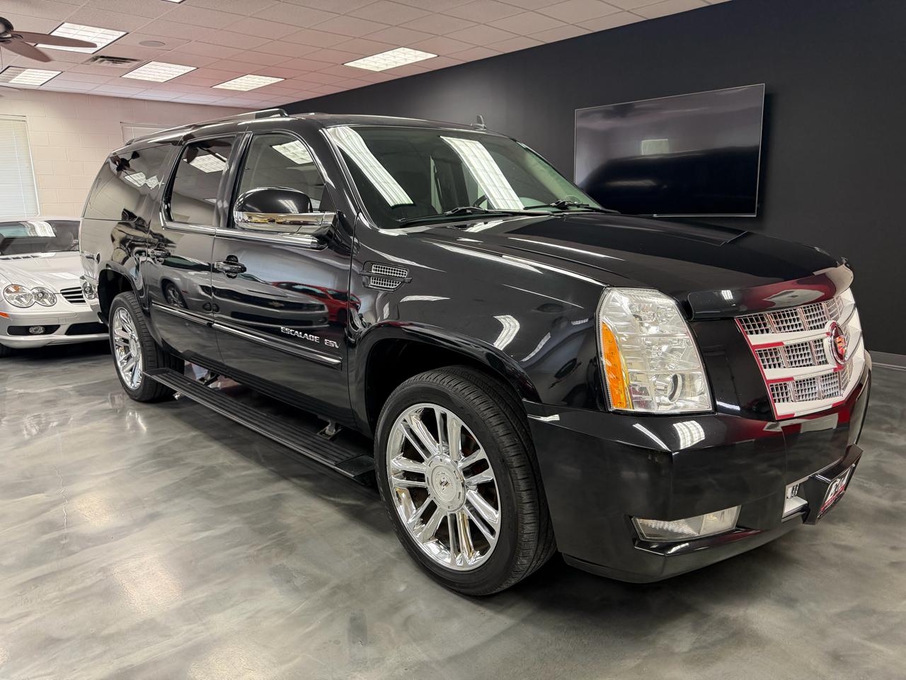 Cadillac Escalade ESV  2013