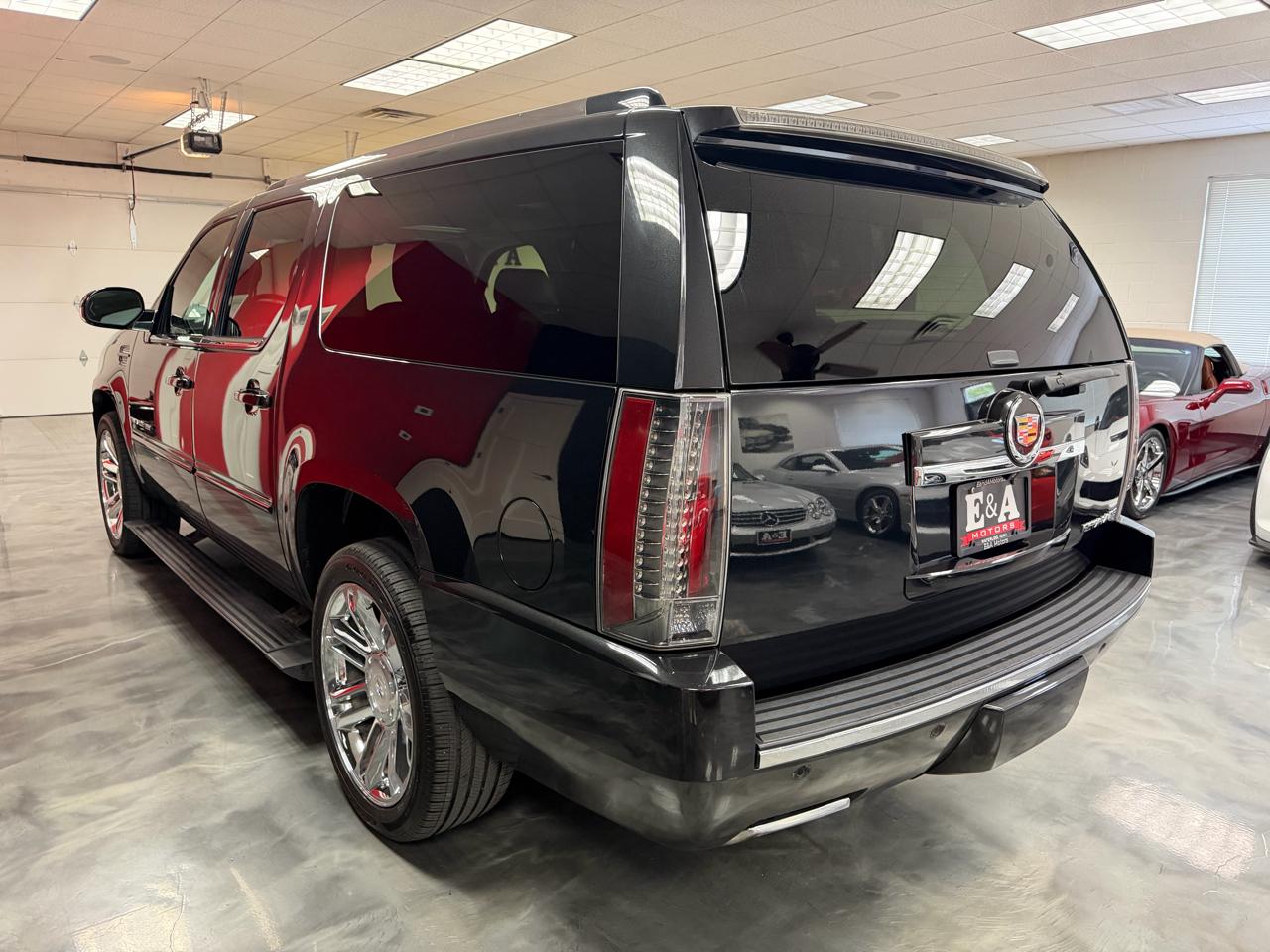 Cadillac Escalade ESV  2013
