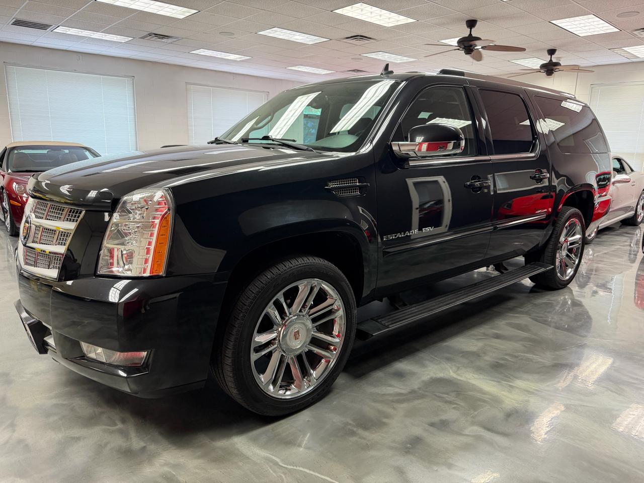 Cadillac Escalade ESV  2013
