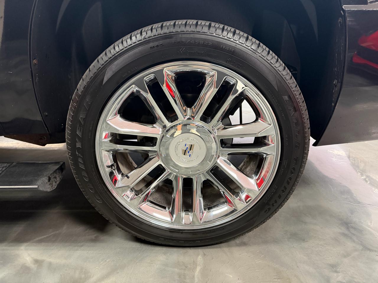 Cadillac Escalade ESV  2013