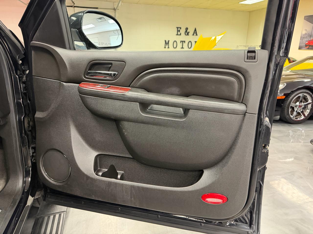 Cadillac Escalade ESV  2013