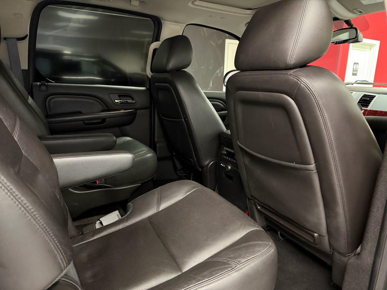 Cadillac Escalade ESV  2013
