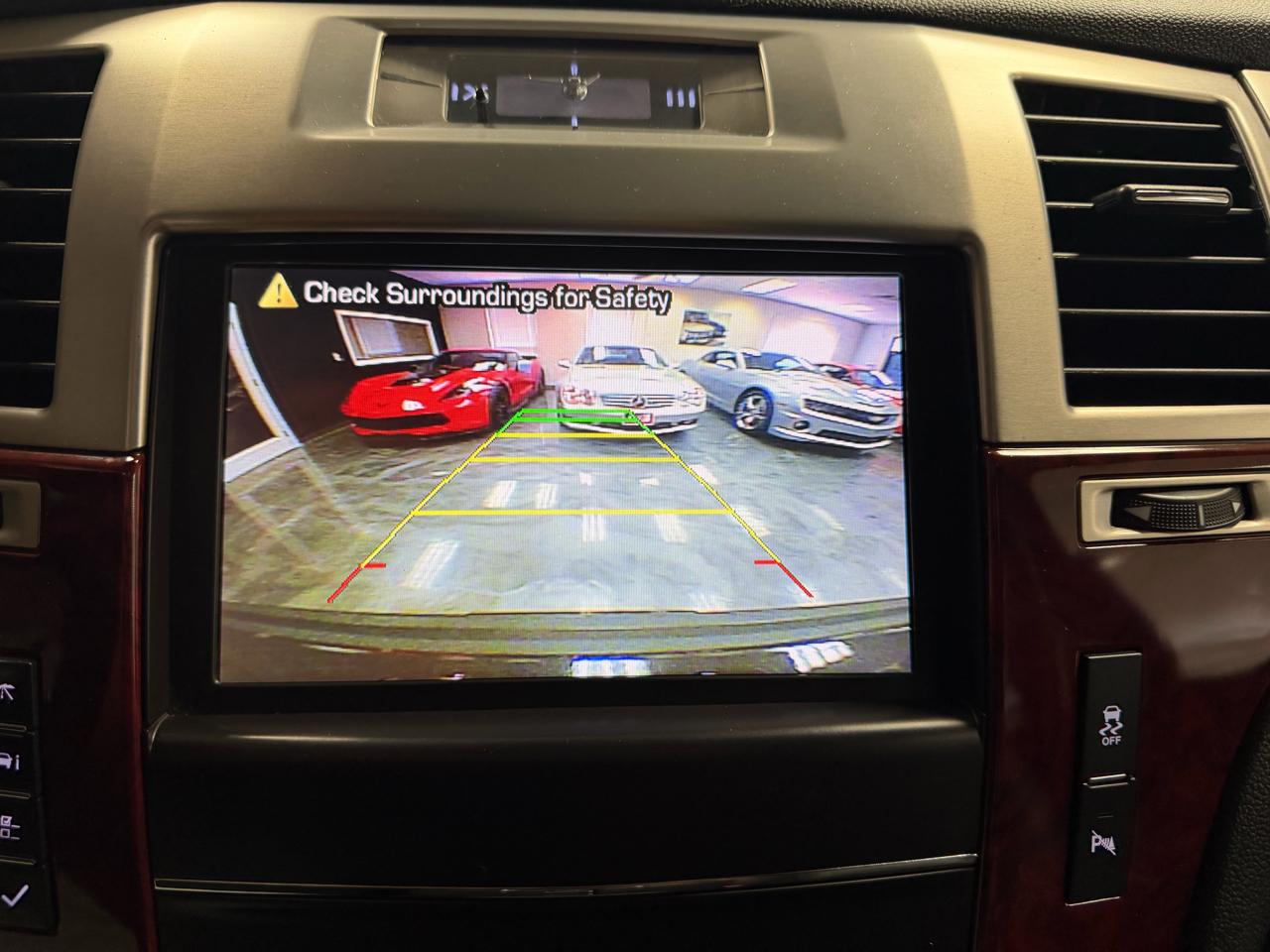 Cadillac Escalade ESV  2013