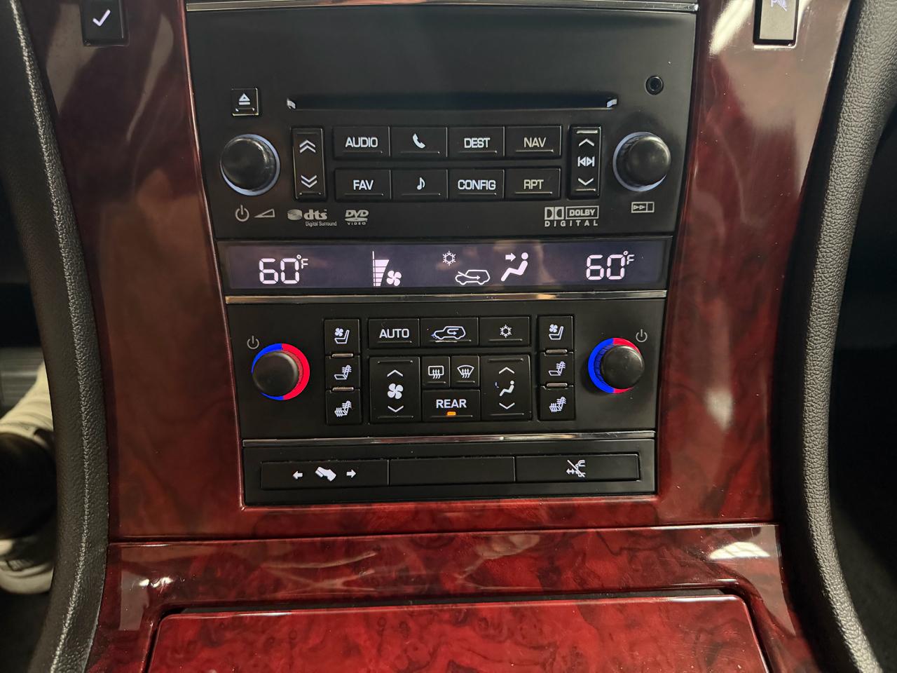 Cadillac Escalade ESV  2013