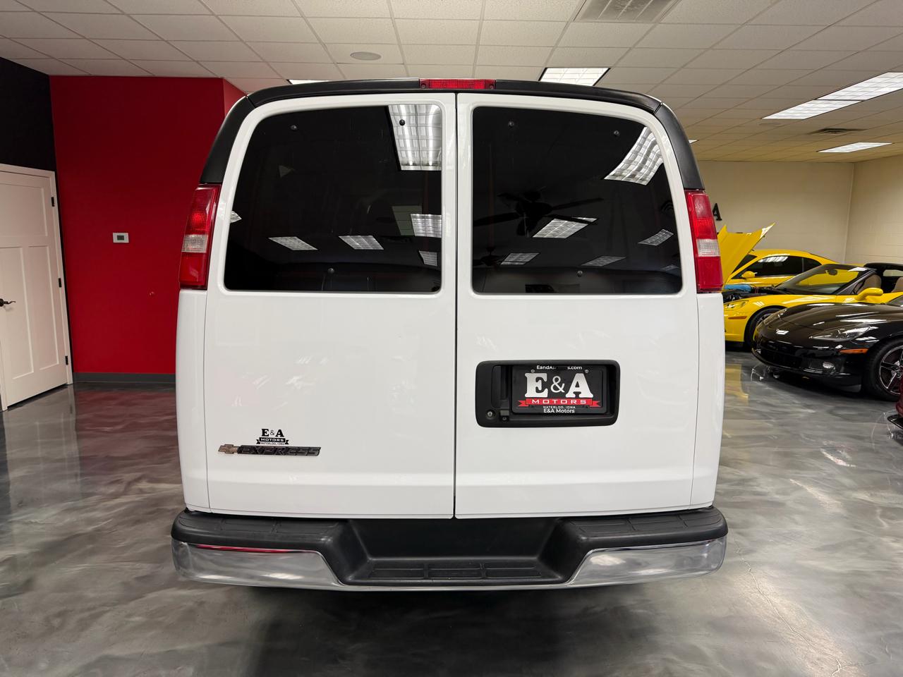 Chevrolet Express Passenger  2019