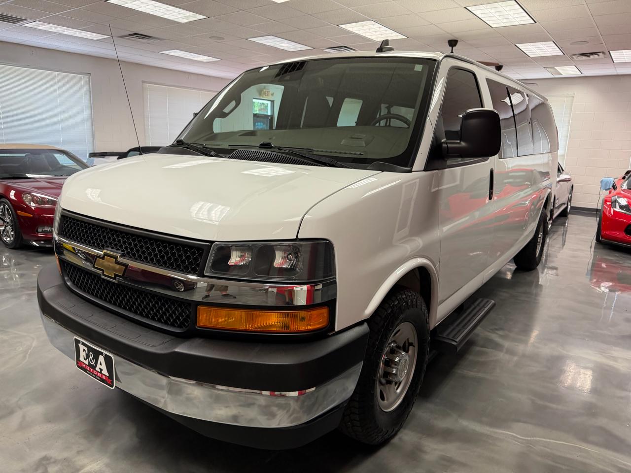 Chevrolet Express Passenger  2019