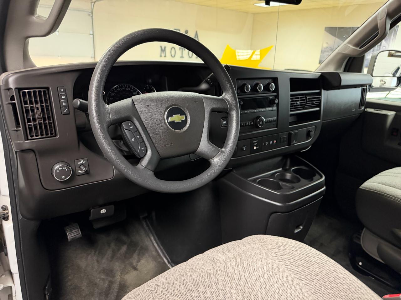 Chevrolet Express Passenger  2019