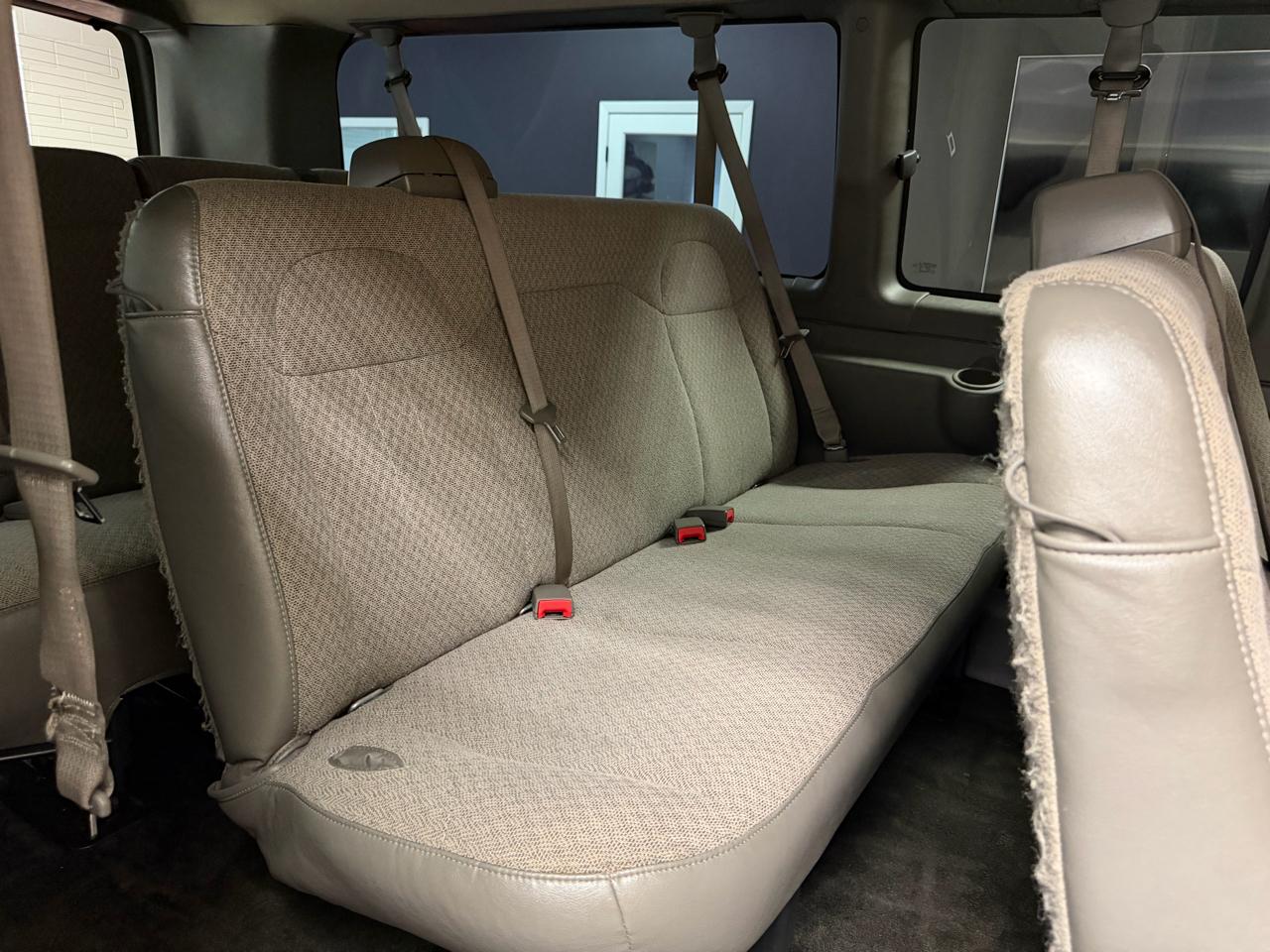Chevrolet Express Passenger  2019