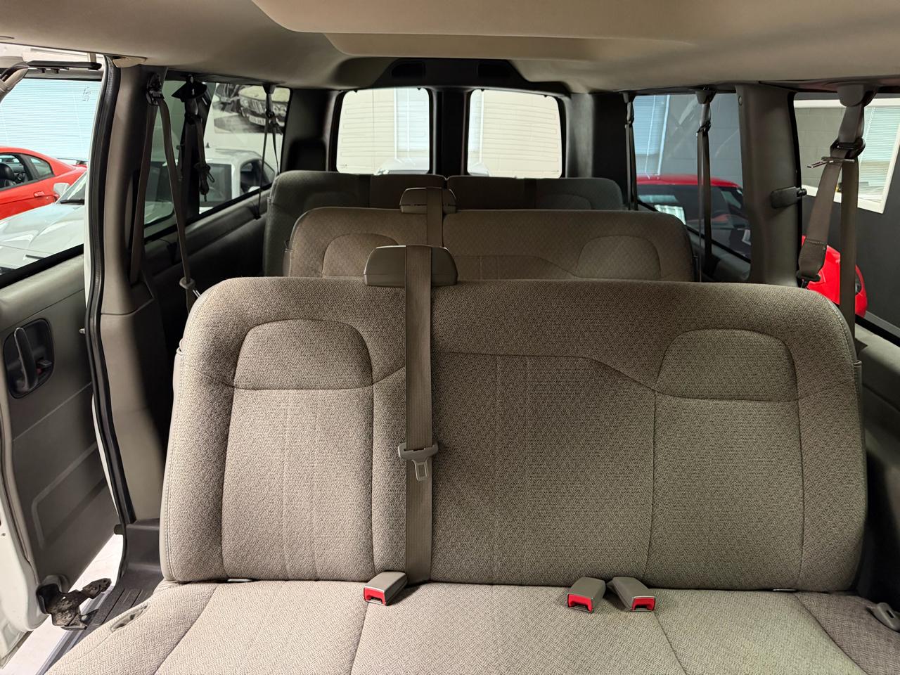 Chevrolet Express Passenger  2019
