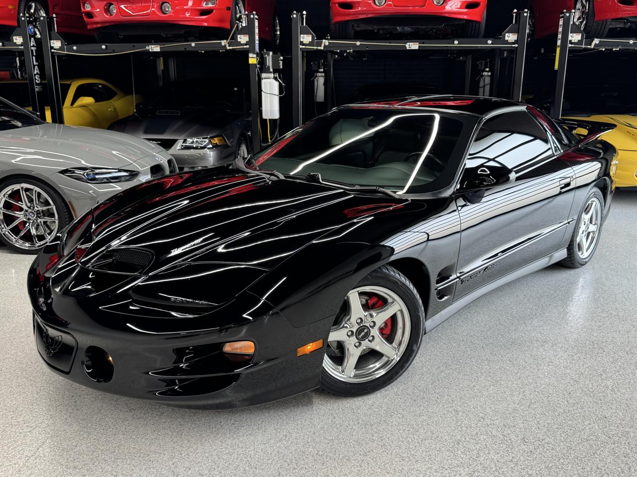 Pontiac Firebird Trans Am 2001