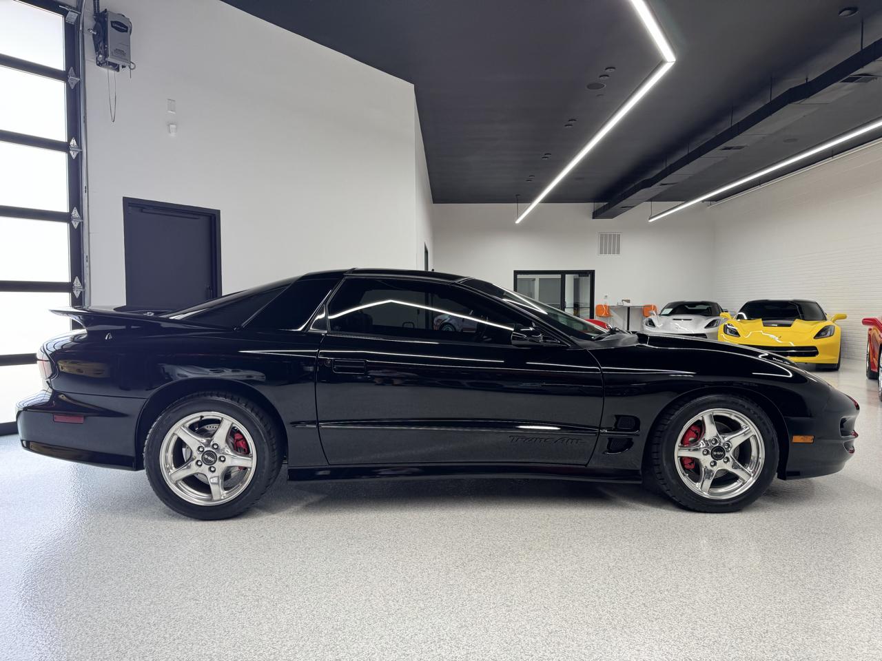 Pontiac Firebird Trans Am 2001