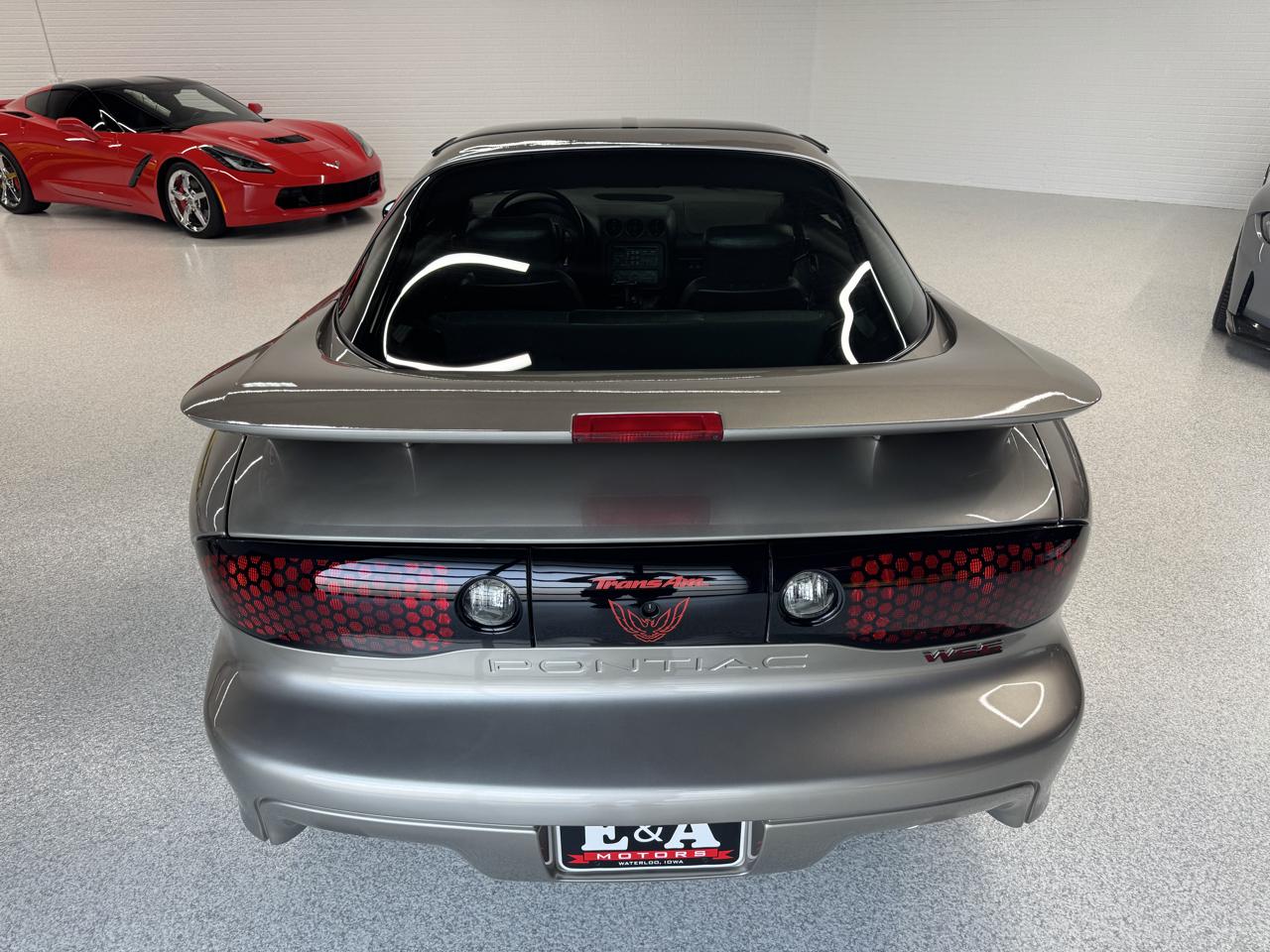 Pontiac Firebird Trans Am WS6 2000