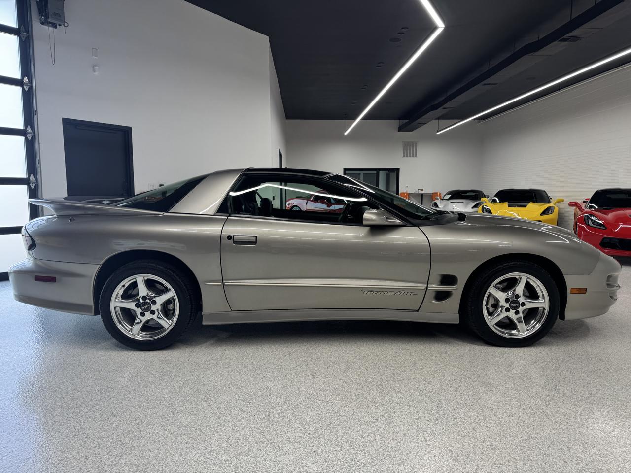Pontiac Firebird Trans Am WS6 2000