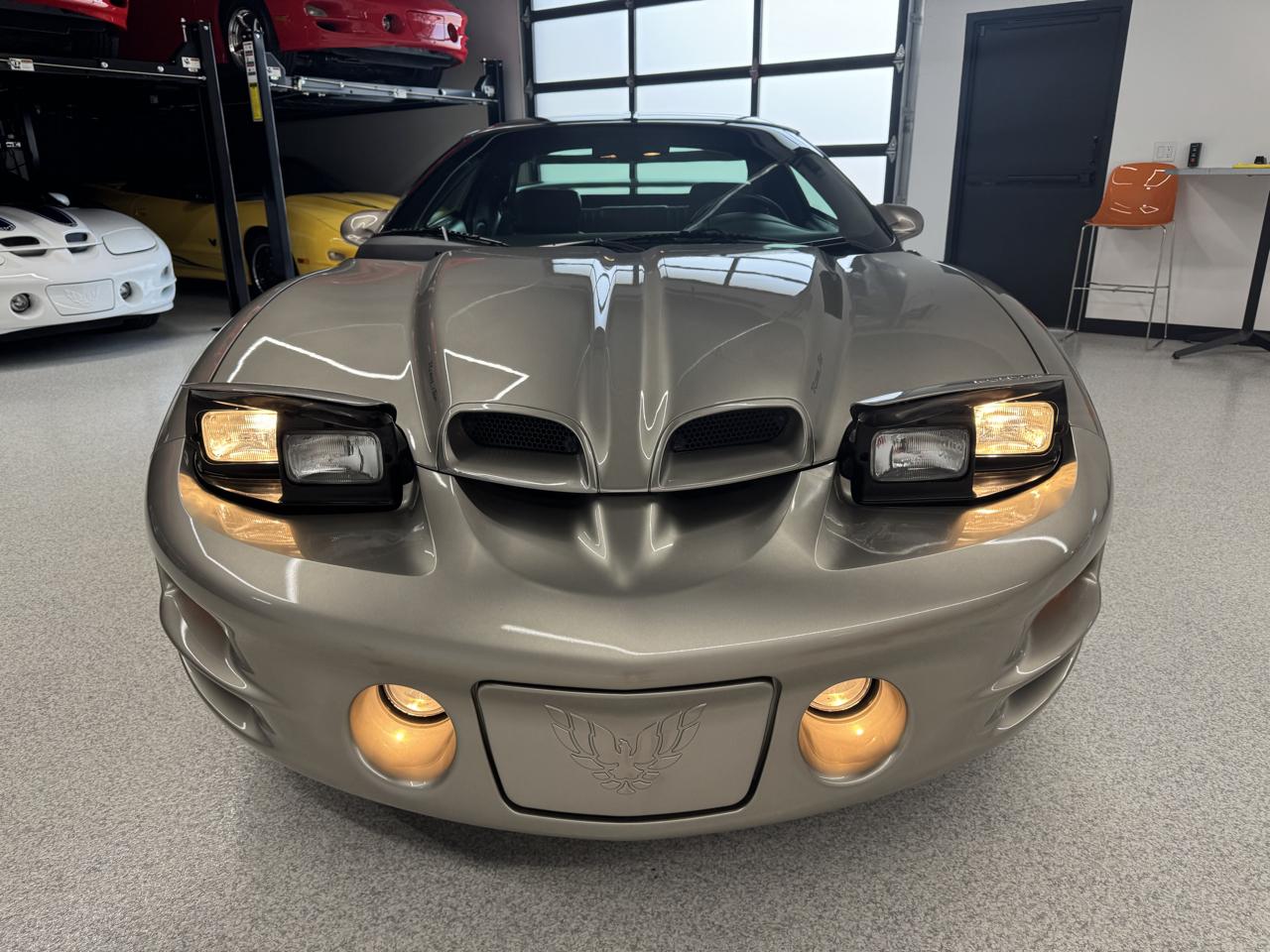 Pontiac Firebird Trans Am WS6 2000