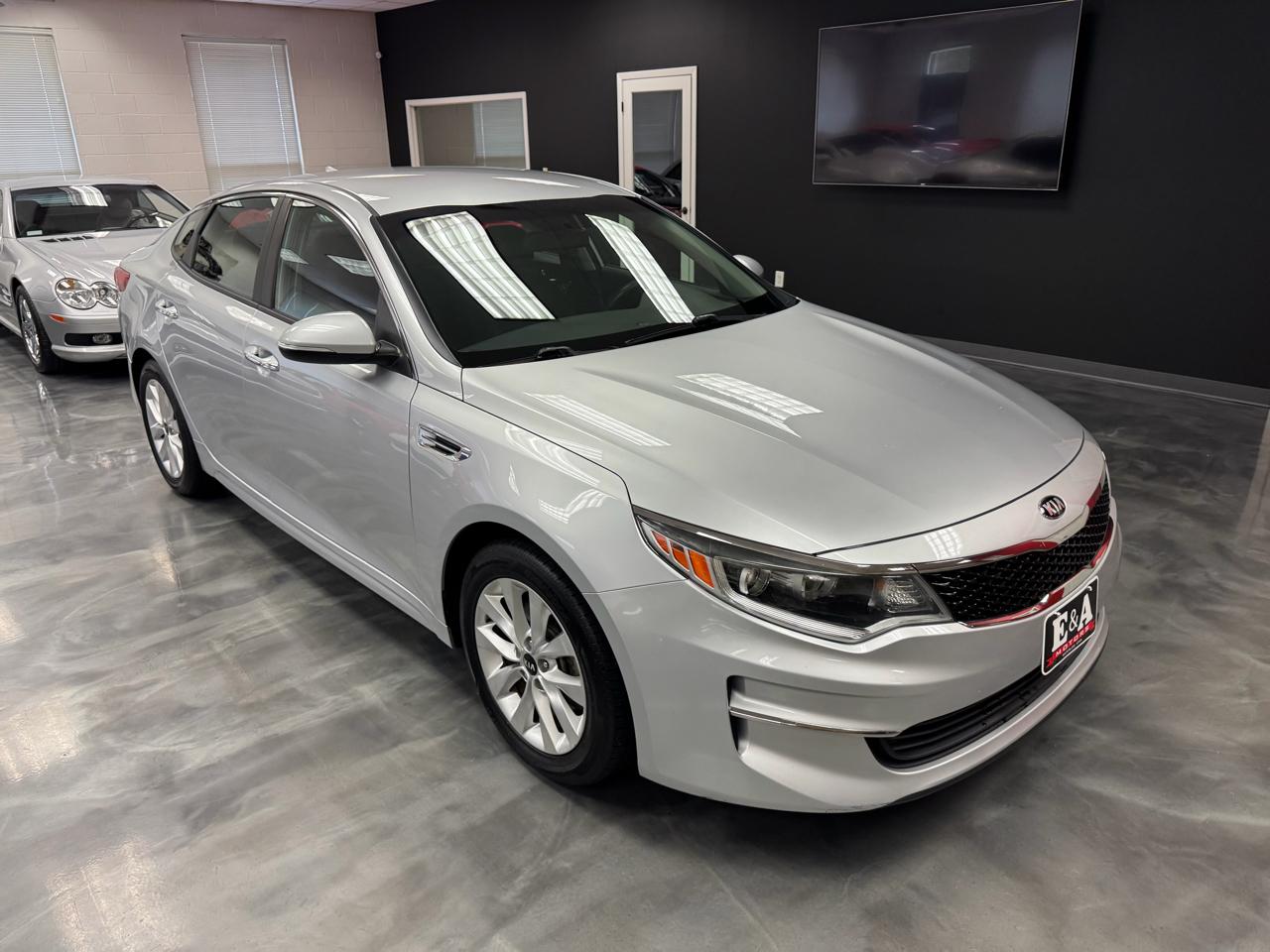 Kia Optima LX Auto 2017