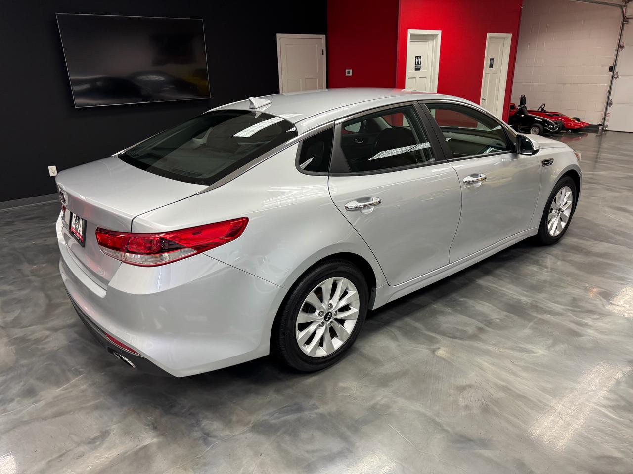 Kia Optima LX Auto 2017