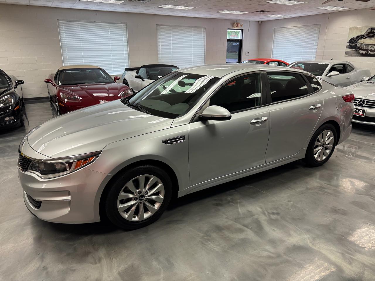 Kia Optima LX Auto 2017
