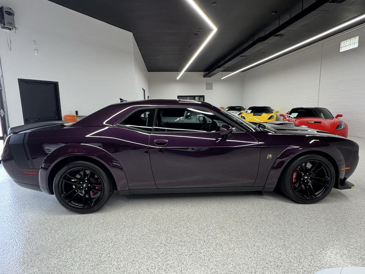 Dodge Challenger  2021