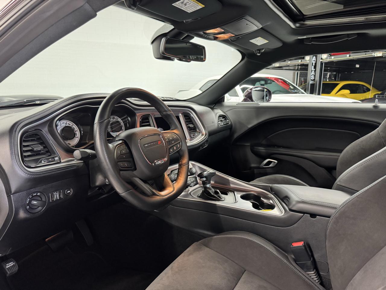 Dodge Challenger  2021