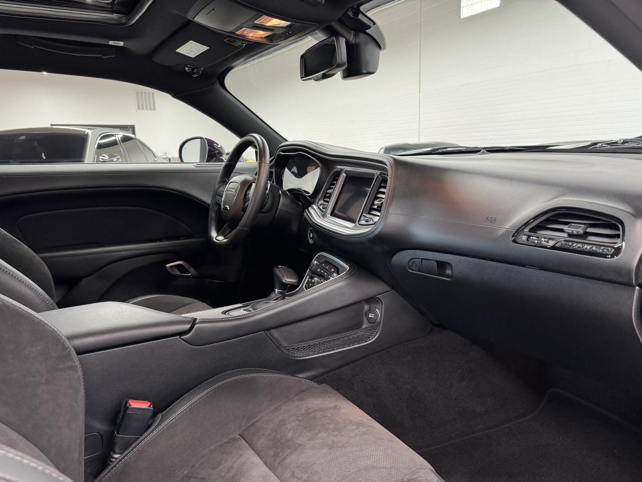 Dodge Challenger  2021