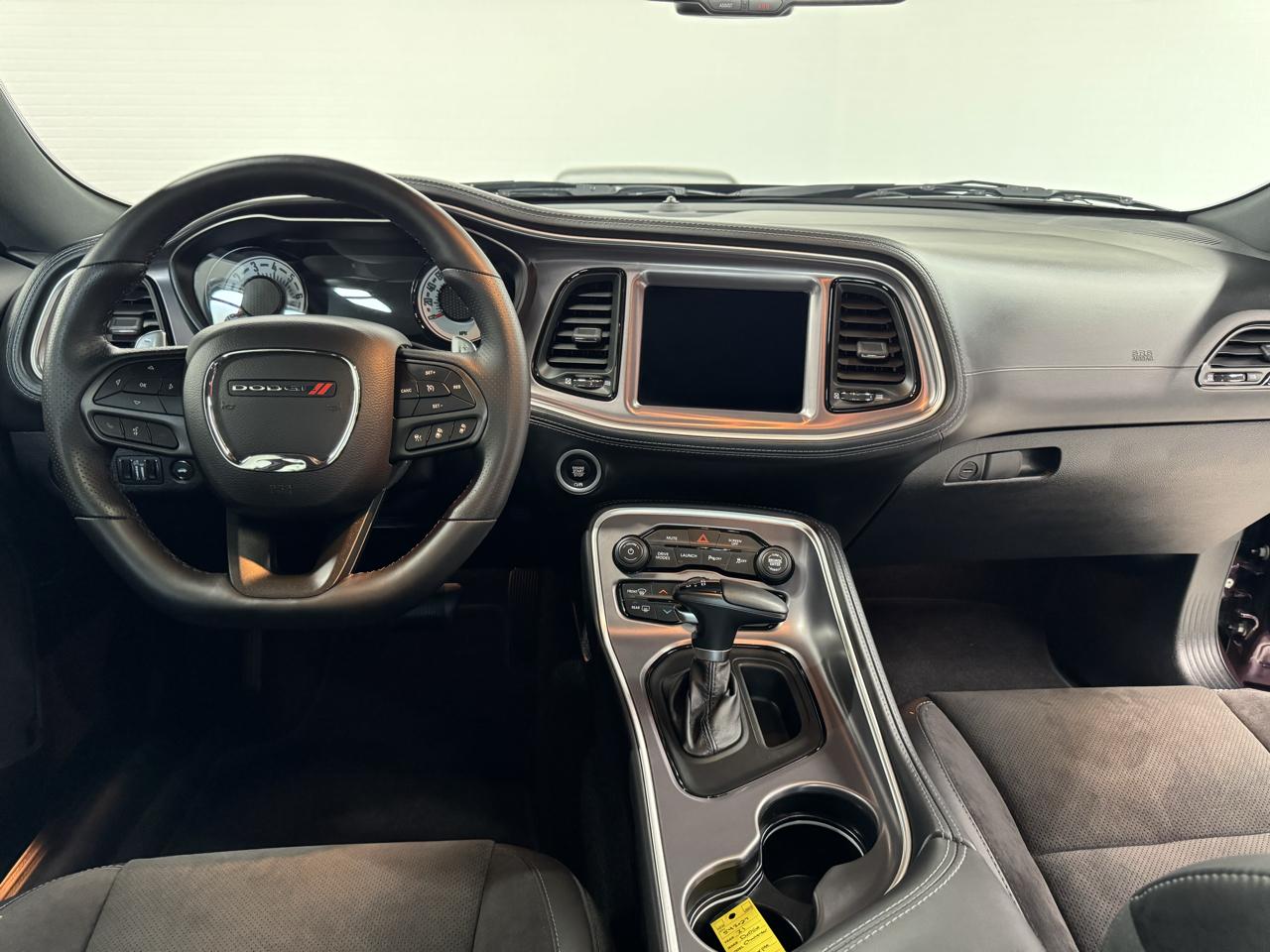 Dodge Challenger  2021