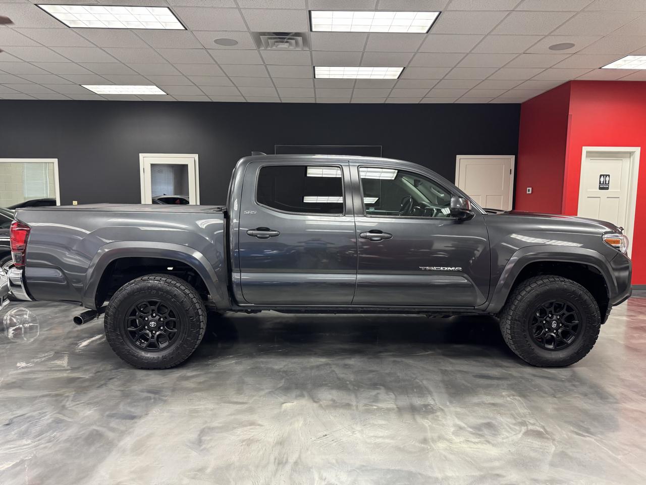 Toyota Tacoma 4WD  2022
