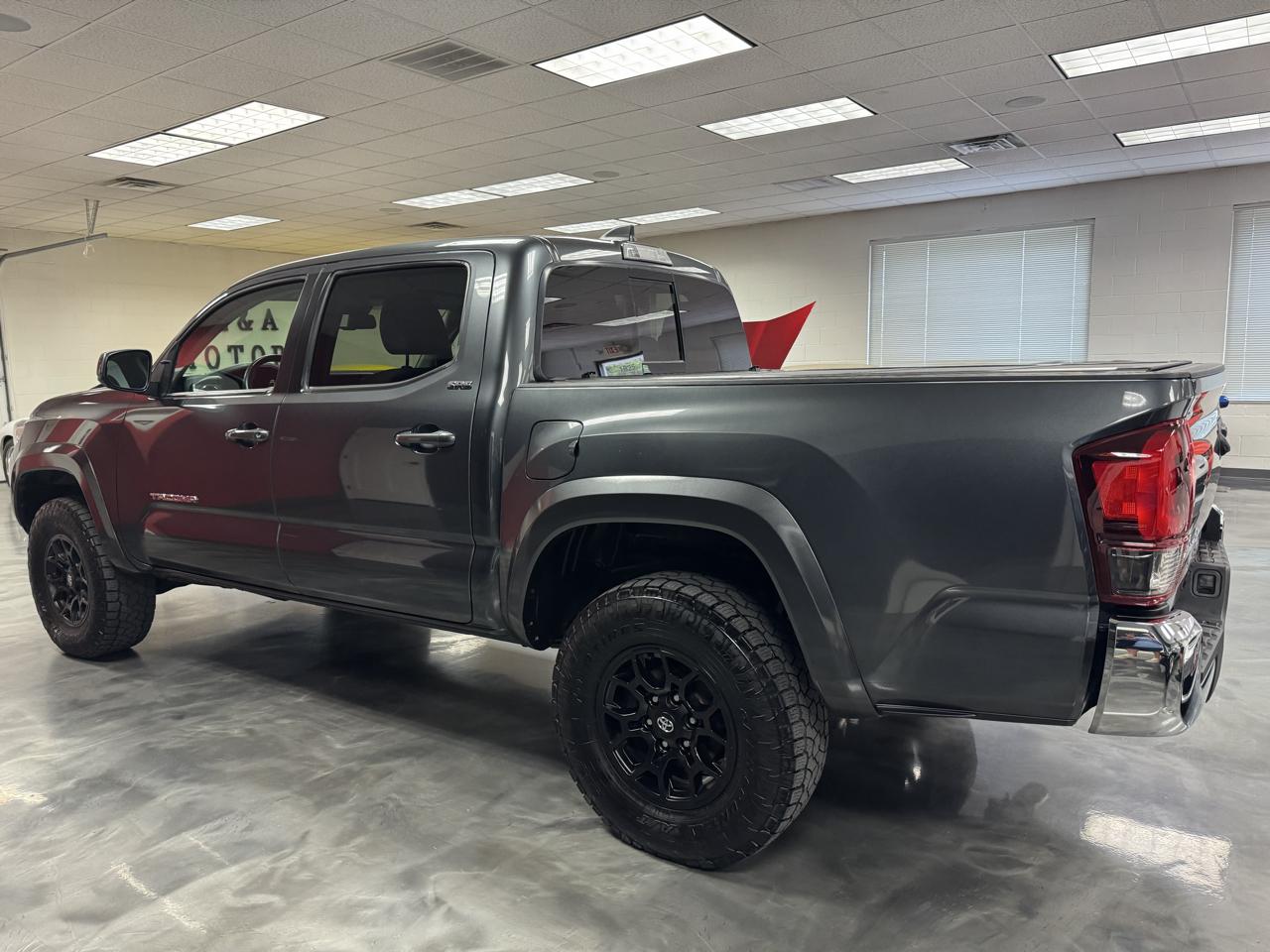 Toyota Tacoma 4WD  2022