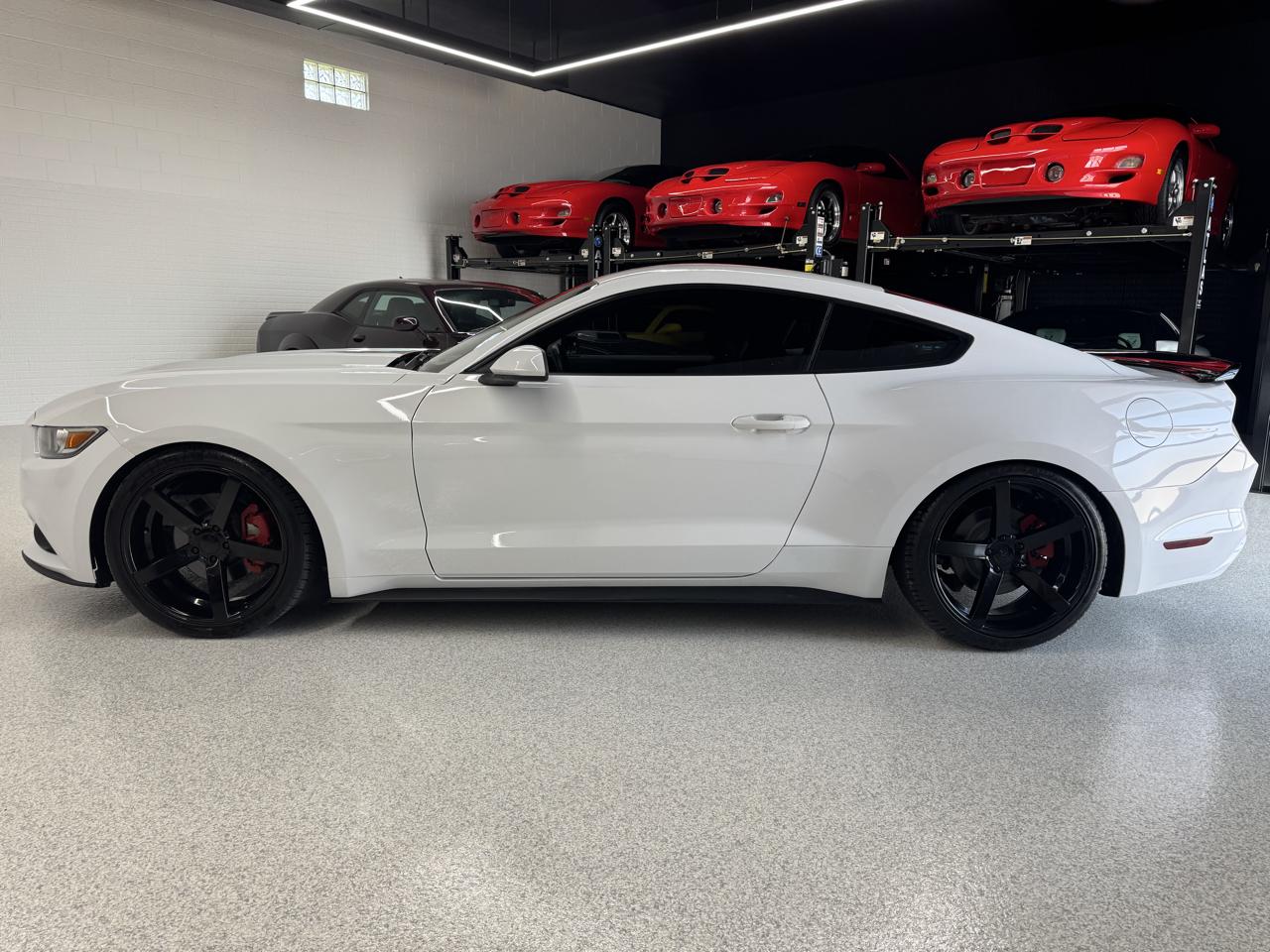 Ford Mustang 2dr Fastback EcoBoost 2016